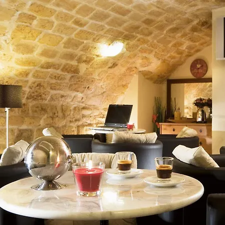 Hotel De La Felicite