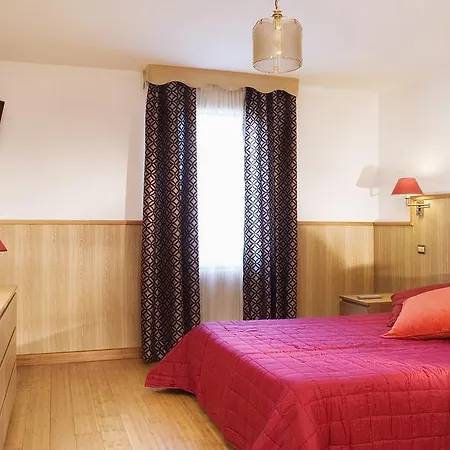 Hotel De La Felicite Paris
