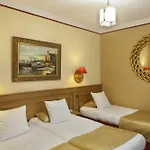 Hotel De La Felicite 3*