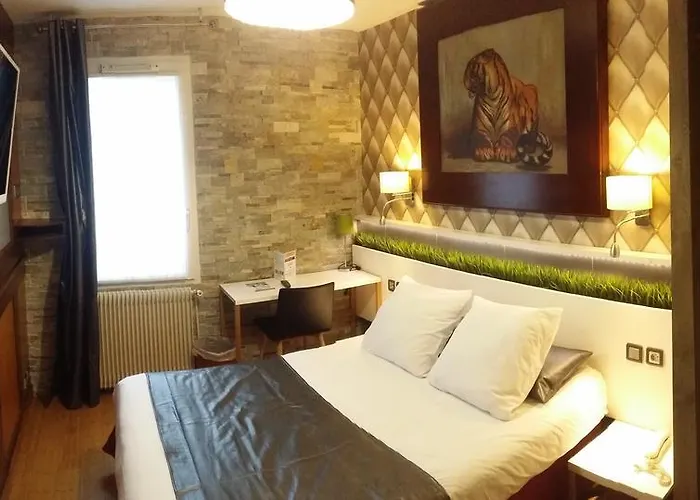 Hotel De La Félicité 3*