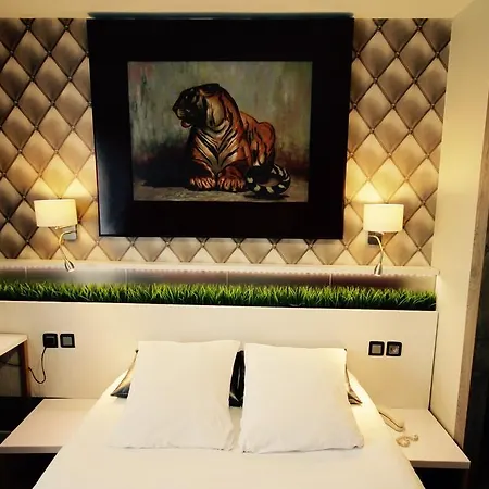 De La Felicite Hotel